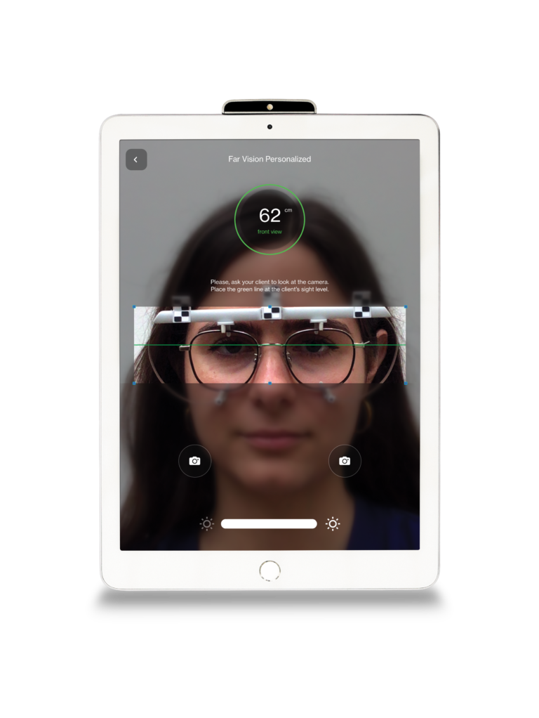 EYERULER 2 w iPad Essilor Instruments USA